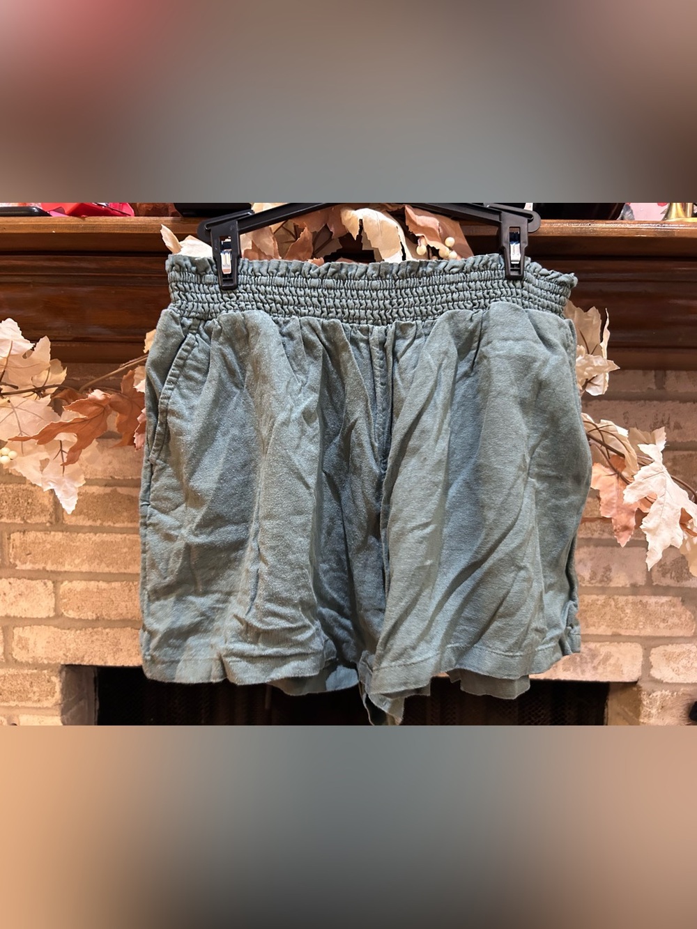 Universal Thread Smocked-Waist A-Line Shorts EUC